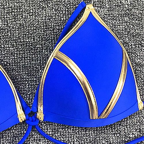 bikini-touch-of-gold-brazilian-bottom-deepblue-bikiniset-straps-swimwear-badmode-2019-goudaccenten-kobaltblauw-goud-2019-beachwear-padded-triangle-bikinitop-closeup-movastyling